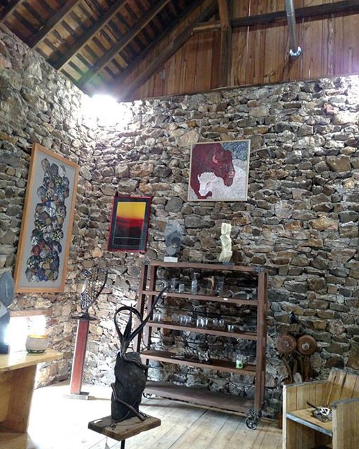 artwork by Lynnette Shelley